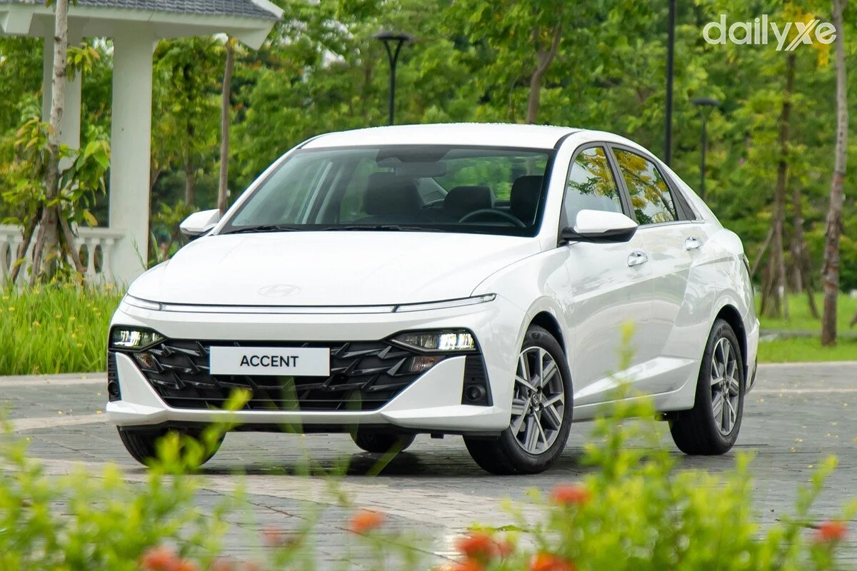 hyundai-accent-at-07-329359j