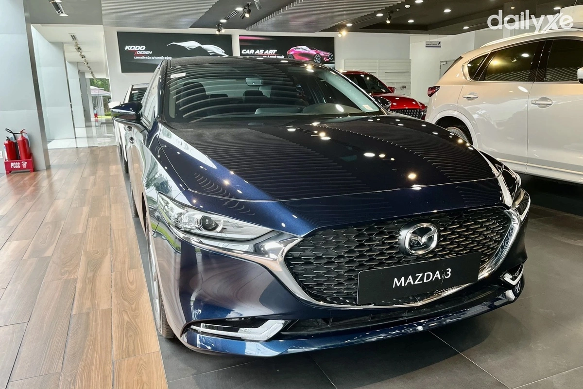 mazda3-01-338894j