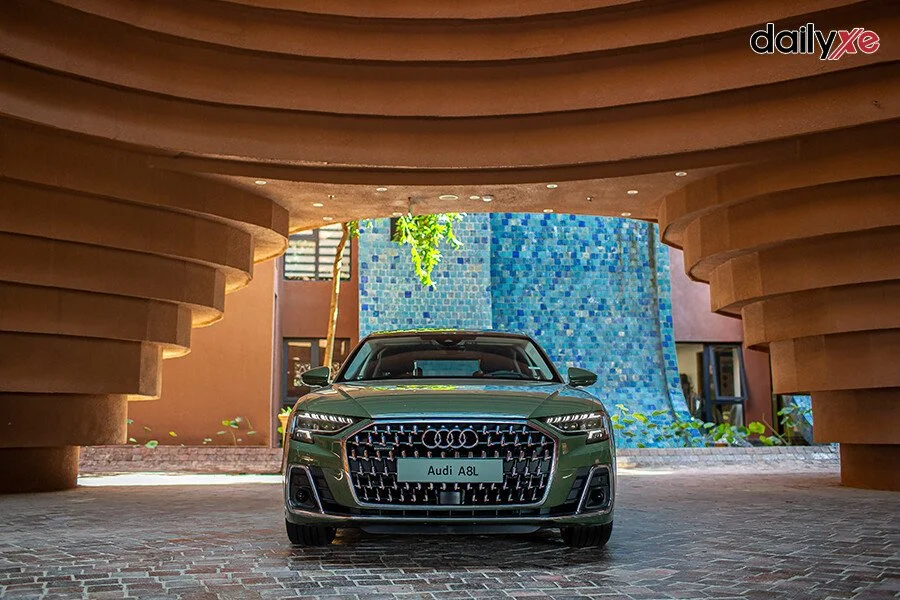 Audi A8L Premium 55 TFSI Quattro (Máy xăng)