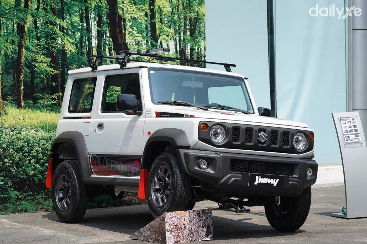 suzuki-jimny-02-327967j